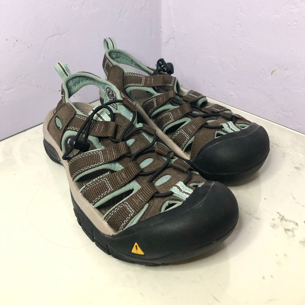 Keen Women's Newport H2 Brown Waterproof Sandals